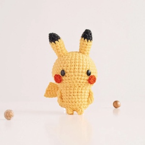 Papusa crosetata Pikachu - Artynos.ro