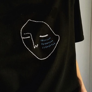 Tricou unisex brodat manual - îmbrăcăminte și modă - haine damă - tricou și top de damă - Artynos.ro