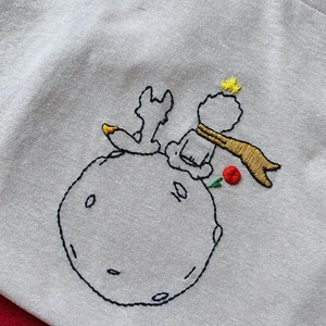 Tricou unisex brodat manual Micul Print, Imbracaminte si moda, Haine dama, Tricou si top de dama, Broderie, ARTYNOS