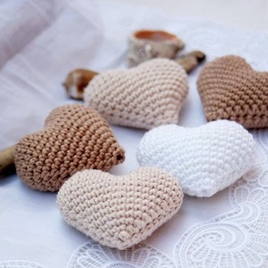 Inimioare deco parfumate - arte vizuale și accesorii  - imagini cu broderii - alte tablouri textil - Artynos.ro
