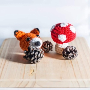 Breloc crosetat vulpita - geantă și husă - accesorii genți - breloc - Artynos.ro