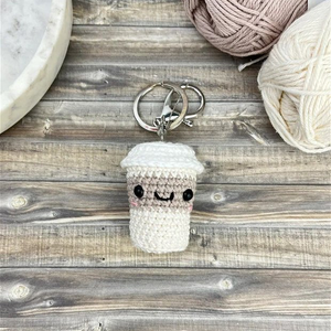 Breloc crosetat cafea - geantă și husă - accesorii genți - breloc - Artynos.ro