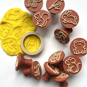 Set de ștampile și forme pentru fursecuri cu animale de pădure � căprioară, vulpe, bufniță și alte animale de pădure  - jucării și echipamente pentru copii - jocuri de gândire - jocuri educative - Artynos.ro