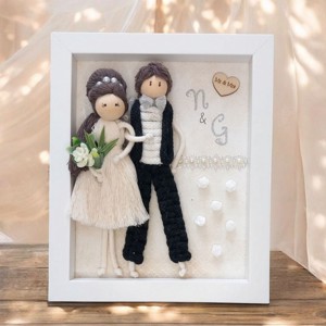 Cadou de nuntă - Tablou 3D personalizat cu mirii realizat în tehnica macramé - accesorii nuntă - amintiri și cadouri de nuntă - cadou nuntă - Artynos.ro