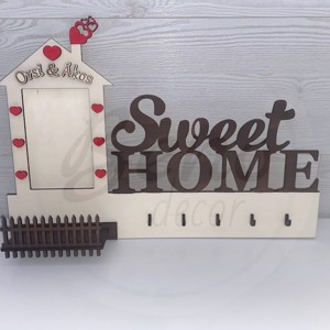 Breloc de perete Sweet Home personalizat - cu suport pentru fotografii și nume gravat -  - Artynos.ro