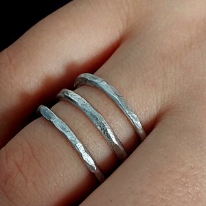 Inel unic, cu design special din aluminiu -  - Artynos.ro Inel unic, cu design special din aluminiu -  - Artynos.ro