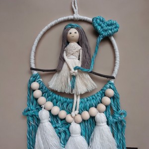 Decorațiuni de perete pentru păpuși Makramé cu bile de lemn -  - Artynos.ro