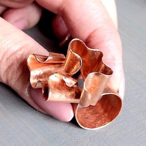 Inel unic, special, cu design floral din cupru -  - Artynos.ro Inel unic, special, cu design floral din cupru -  - Artynos.ro