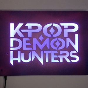 Fanii K-Pop Demon Hunters - pictură murală cu iluminare ambientală - casă & stil de viață - accesorii pentru decorat casa - picturi murale - artă de perete din lemn - Artynos.ro