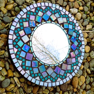 Oglindă de perete circulară cu mozaicuri de eozină - casă & stil de viață - accesorii pentru decorat casa - oglinzi perete, oglinzi decor - Artynos.ro