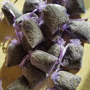 Marturii cu lavanda - casă & stil de viață - lumânări, parfumuri, arome - perne parfumate, săculeți parfumați - Artynos.ro