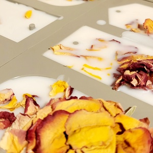 Odorizant dulap cu bujor - casă & stil de viață - lumânări, parfumuri, arome - lumânare - lumânări artizanale - Artynos.ro