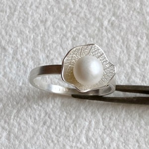 Inel din argint cu perlă Swarovski -  - Artynos.ro