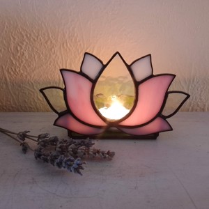 Suport pentru lumanare Tiffany in forma de floare de LOTUS, cadou spiritual., Casa & Stil de viata, Lumanari, parfumuri, arome, Suport lumanari, Arta de sticla, ARTYNOS