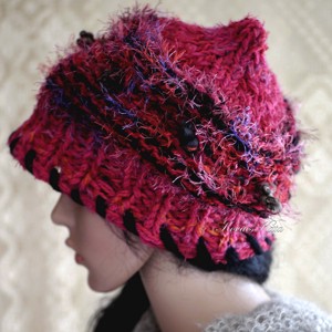 LUCA-SAPI / rosu vin - Sapca boema din lana tricotata manual, Imbracaminte si moda, Esarfe, palarii, fularuri, Caciula, Impletitura, ARTYNOS