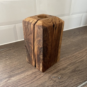 Vaza unicată din stejar - accessorii și unelte - accesorii decorative - figurine - Artynos.ro