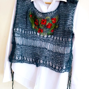 Vesta tricotata și impaslita cu maci de lana  - îmbrăcăminte și modă - haine damă - tunică - Artynos.ro