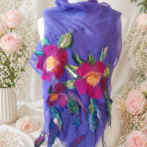 Eșarfă de mătase naturala împaslita cu flori de lana merinos  - îmbrăcăminte și modă - eșarfe, pălării, fularuri - eșarfe - Artynos.ro
