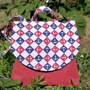 Rucsac pentru femei cu model de ancora, , , Am realizat acest rucsac dintr-o panza decorativa cu model si in culori uni. Are doua inchizatori m..., ARTYNOS