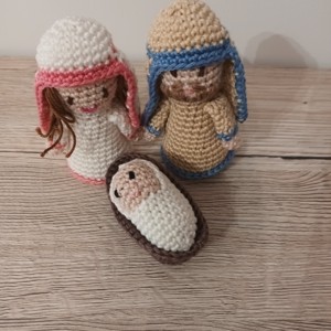 Amigurumi Iosif, Maria și copilul Iisus - crăciun - decorațiuni de advent - decor pentru masa de advent - Artynos.ro
