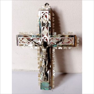 Frumoasă cruce cu incrustări din scoici, crucifixul lui Iisus - casă & stil de viață - accesorii religioase - cruce - Artynos.ro