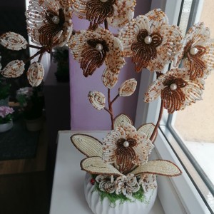 Orhidee din perle - casă & stil de viață - accesorii pentru decorat casa - suport de flori - buchete de flori - Artynos.ro