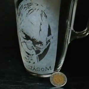 Cană de sticlă cu model Gollam, comoara mea  -  - Artynos.ro