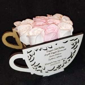 Cutie de flori personalizată cu orice inscripție, floare naturală sau trandafir de săpun -  - Artynos.ro