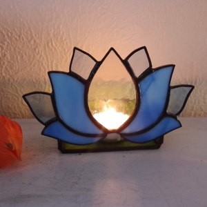 Suport pentru lumânare Tiffany în formă de floare de LOTUS, cadou spiritual. - casă & stil de viață - lumânări, parfumuri, arome - suport lumânări - Artynos.ro