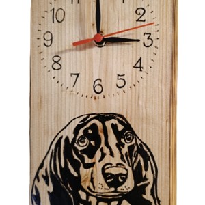 Ceas de perete din lemn cu caine dachshund, Casa & Stil de viata, Accesorii pentru decorat casa, Decoratiuni de pereti, decoratiuni suspendate, Ceasuri de perete, Prelucrarea lemnului, ARTYNOS