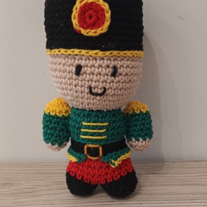 Spargatorul de nuci crosetat - Artynos.ro