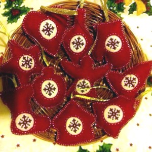 Ornament pom de Craciun cu broderie cusaturi incrucisate, , , ARTYNOS