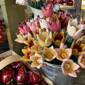 Lalea, floare din ceramică - casă & stil de viață - decorațiuni de casă - accesorii florale - flori la fir - Artynos.ro