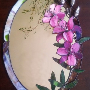 Oglindă 3D Royal Lily din sticlă Tiffany -  - Artynos.ro