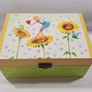 Cutie cu zane si floarea-soarelui � cutie de depozitare din lemn, vesela si cu motive florale - Artynos.ro