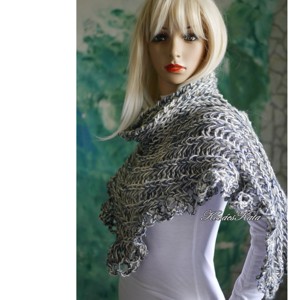 EMMI SHIRT - șal romantic tricotat manual din bumbac-acrilic - îmbrăcăminte și modă - eșarfe, pălării, fularuri - șaluri - Artynos.ro