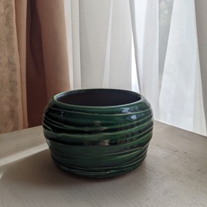 Suport de flori din ceramica verde, , , ARTYNOS