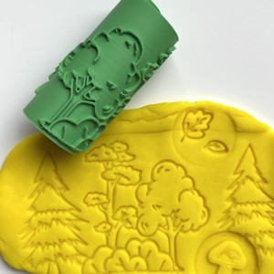 Rolă de modelare cu textură de pădure � Forest Texture Roller � Pentru modelarea plastilinei și a produselor de patiserie � Imprimată 3D -  - Artynos.ro