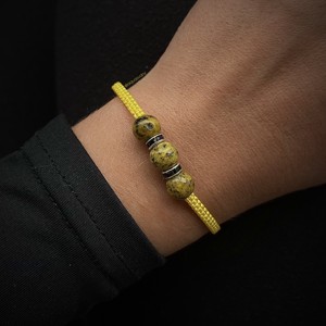 Brățară macramé cu larvikită colorată -  - Artynos.ro