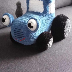 Tractor, , , Figurina amigurumi de 20 cm inaltime, 25-30 cm latime, crosetata din fir chenille.
O pot face in or..., ARTYNOS