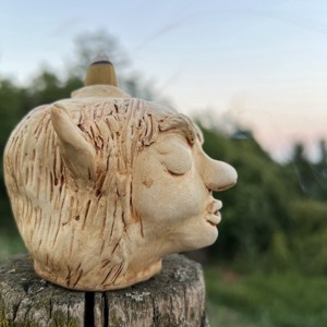 Suport de tamaie troll din ceramica realizat manual - pentru tamaie reflux, atmosfera vrajitoare, decor goblincore, , , ARTYNOS