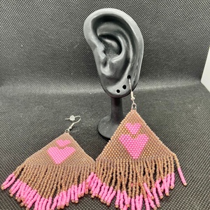 Cercei inima bej, Bijuterii, Cercei, Cercei din margele, Cusatura, ARTYNOS