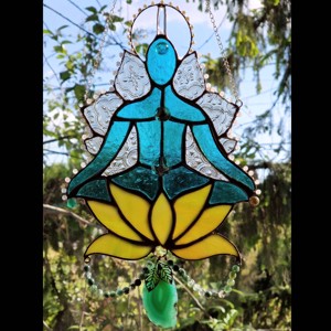 Buddha albastru cu cristale de captare a soarelui - casă & stil de viață - accesorii pentru decorat casa - decorațiuni cu tematică spirituală - Artynos.ro