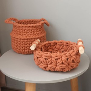 Coșuri croșetate personalizate în teracotă - set de coșuri croșetate -  - Artynos.ro