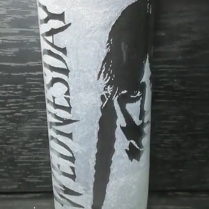 Pahar de sticlă cu model Wednesday, gravat manual  -  - Artynos.ro