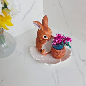 Decoratiune iepuras cu flori, Casa & Stil de viata, Decoratiuni de casa, Decoratiuni de masa si rafturi, Decoratiuni de masa, Aranjament de flori, ARTYNOS