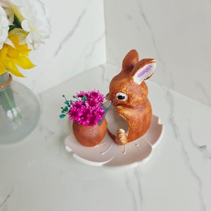Decoratiune iepuras cu flori - casă & stil de viață - decorațiuni de casă - decorațiuni de masă și rafturi - decorațiuni de masă - Artynos.ro