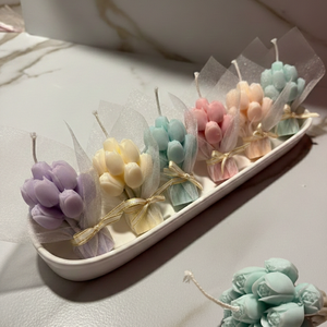 Mărțișor Buchet de Lalele Detaliat  Lumânare Artizanală din Ceară de Soia - bijuterii - mărțișor - Artynos.ro