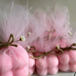 Lumanari Bubble in Saculet de Organza Marturii si Cadouri Delicate, Casa & Stil de viata, Lumanari, parfumuri, arome, Lumanari artizanale, Lumanare si fabricarea lumanarilor, Adauga un plus de eleganta evenimentului tau cu lumanarile tip bubble, realizate manual din ceara d..., ARTYNOS