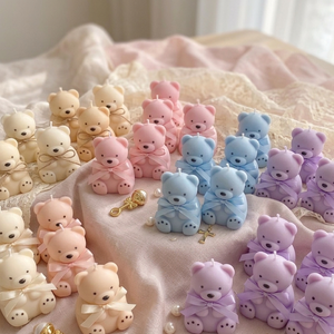 Marturie Botez Ursulet Cuddly Teddy � Lumanare Parfumata Handmade - Artynos.ro